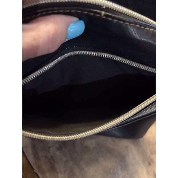 RELIC by Fossil Black Crossbody Bag Shoulder Bag 3 Zippered Compartments - Picture 7 of 8